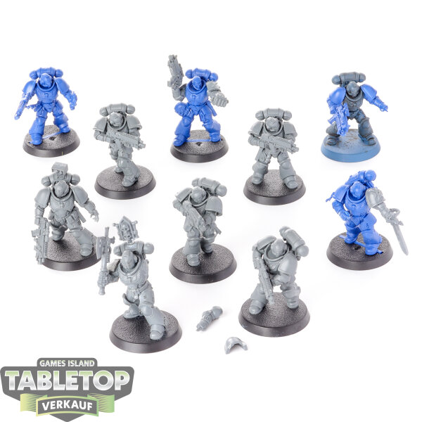 Space Marines - 10 x Primaris Intercessors - teilweise bemalt