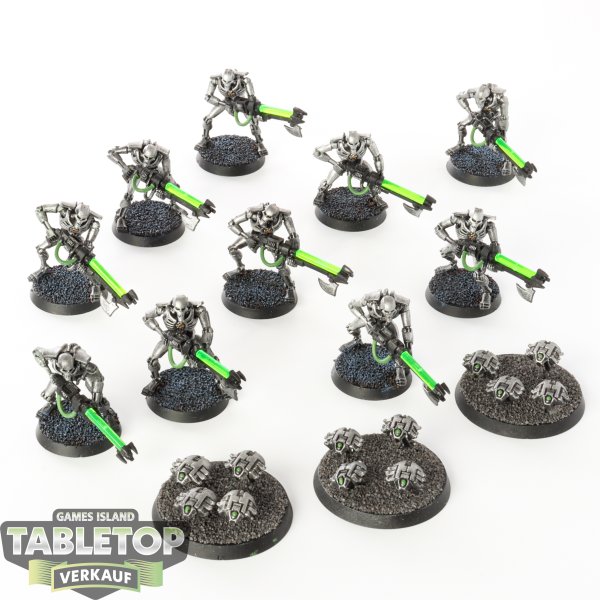 Necrons - 10 Necron Warriors & 3 Scarabs klassisch - bemalt