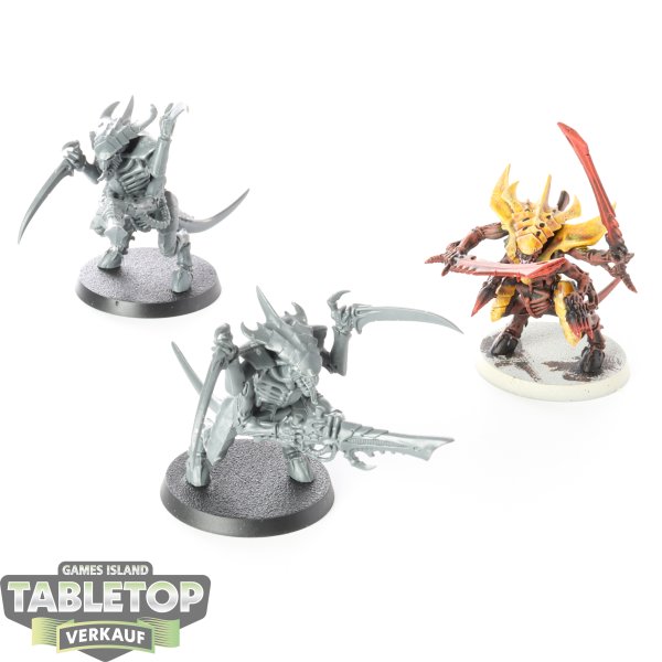 Tyraniden - 3 x Tyranid Warriors - teilweise bemalt