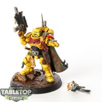 Imperial Fists - Captain in Phobos Armour - bemalt