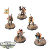 Astra Militarum - 5 x Catachan Command Squad - bemalt