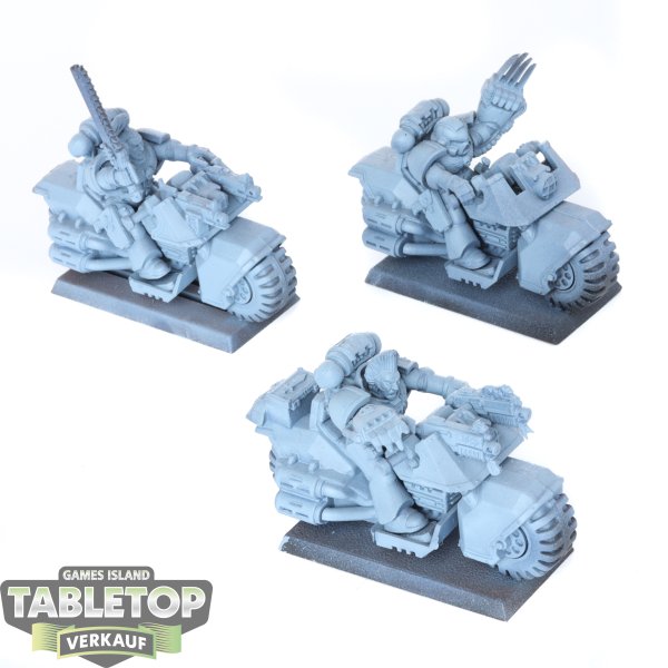 Space Marines - 3 - Space Marine Bikes - grundiert