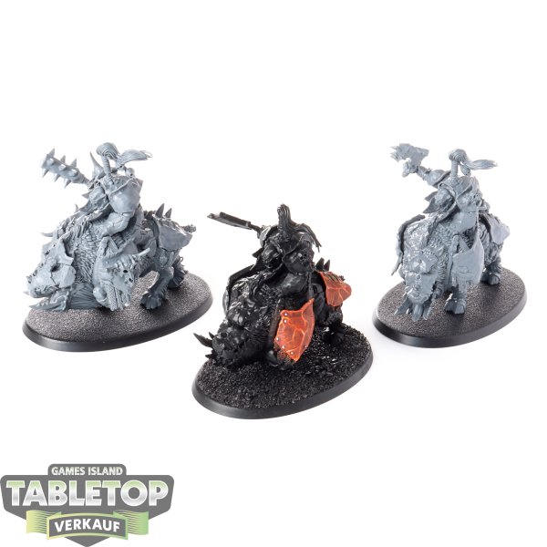 Orruk Warclans - 3 x Gore-gruntas - teilweise bemalt