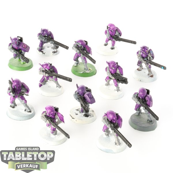 Tau Empire - 12 x Fire Warriors klassisch - teilweise bemalt