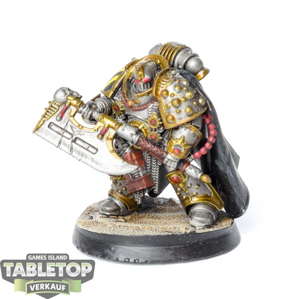 Horus Heresy - Legion Praetor with Power Axe - bemalt