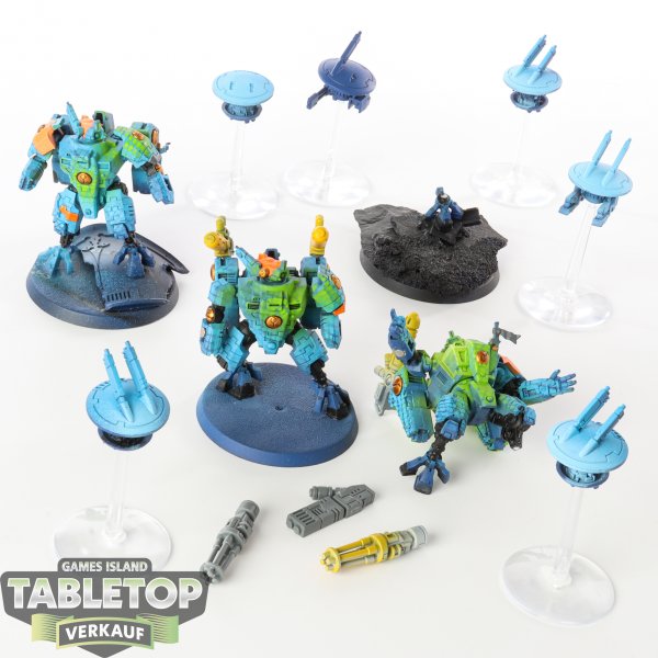 Tau Empire - 3 x XV8 Crisis Battlesuit Team - bemalt