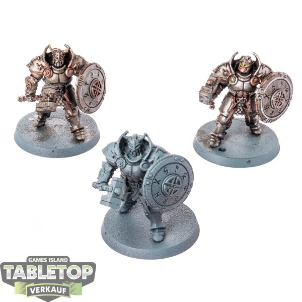 Stormcast Eternals - 3x Annihilators - teilweise bemalt