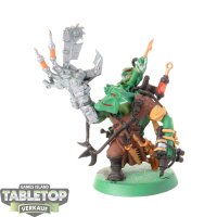 Orks - Ork Painboy - teilweise bemalt