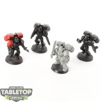 Blood Angels - 5 - Assault Marines - grundiert