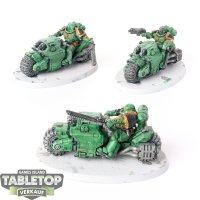 Space Marines - 3 x Outriders - bemalt