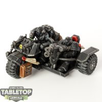 Space Marines - Attack Bike - bemalt