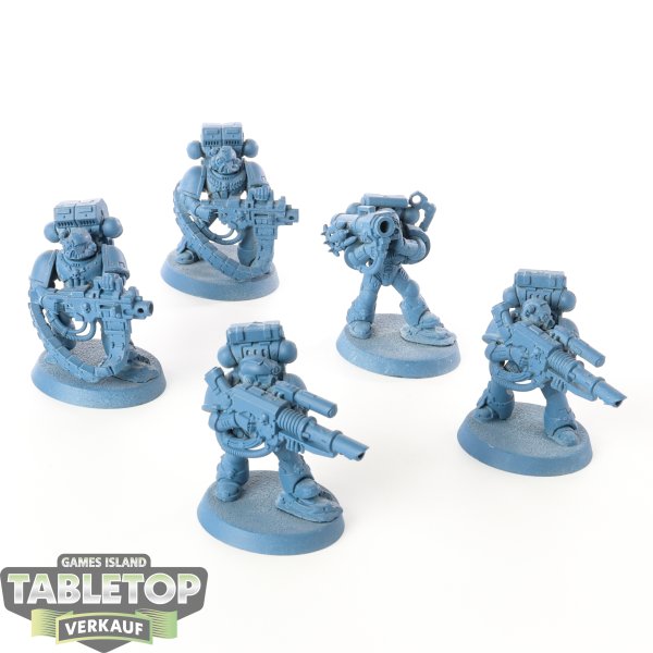 Space Marines - 5 x Devastator Squad - grundiert