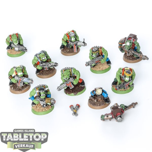 Orks - 10 x Ork Boyz klassisch - bemalt