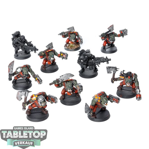 Orks - 11 x Ork Boyz  - teilweise bemalt