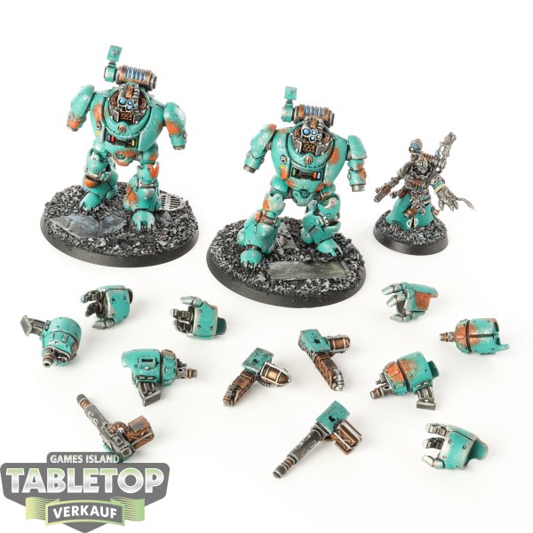 Adeptus Mechanicus - 2 x Kastelan Robots & Cybernetica Datasmith - gut bemalt