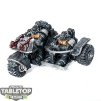 Space Marines - 1 - Attack Bike - bemalt