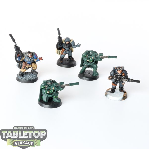 Space Marines - 5x Scouts - teilweise bemalt