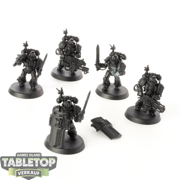 Deathwatch - 5 x Veterans - grundiert