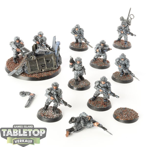 Astra Militarum - 10 x Cadian Shock Troops klassisch - bemalt