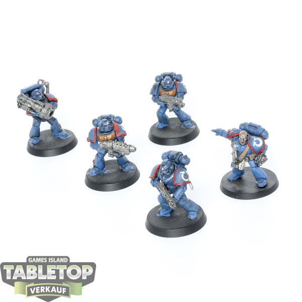 Ultramarines - 5 x Tactical Squad klassisch - bemalt