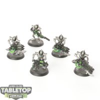 Necrons - 4 Immortals & 1 Deathmark - teilweise bemalt