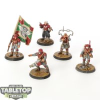 Astra Militarum - 5x Cadian Command Squad - bemalt