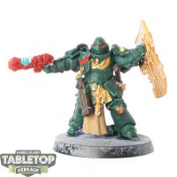 Space Marines - Lieutenant with Storm Shield - bemalt