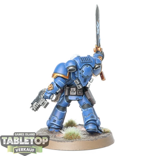 Ultramarines - Primaris Lieutenant with Power Sword - gut bemalt