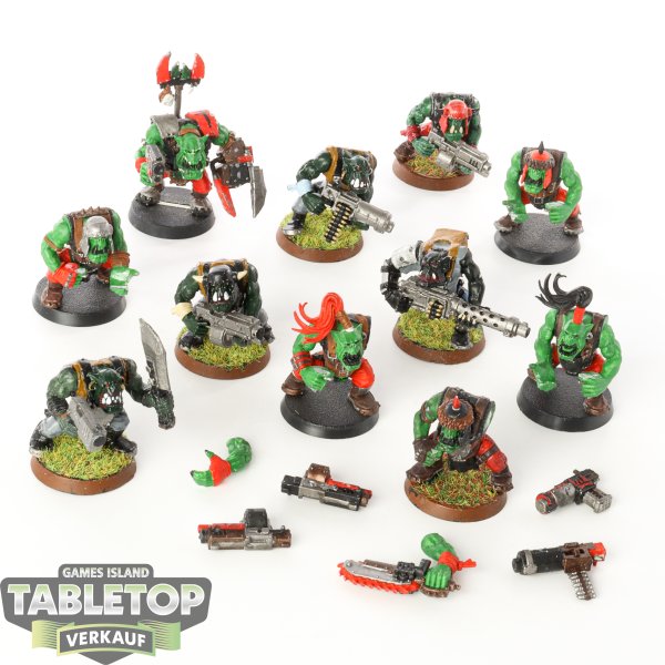 Orks - 11 x Ork Boyz - teilweise bemalt