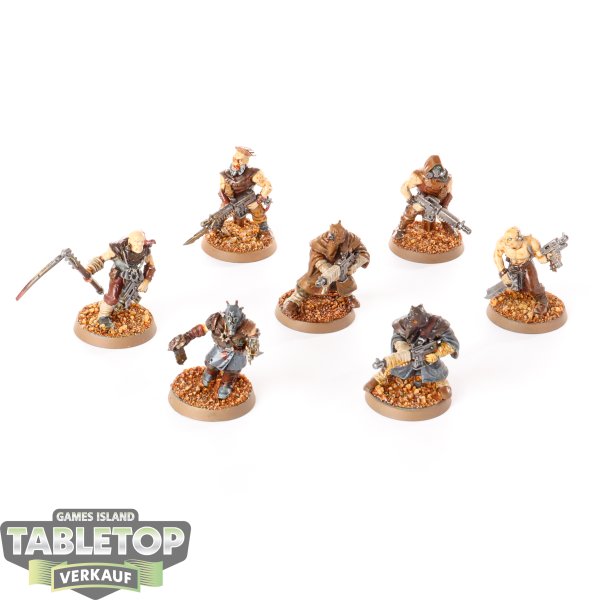 Chaos Space Marines - 7 Chaos Cultists - bemalt