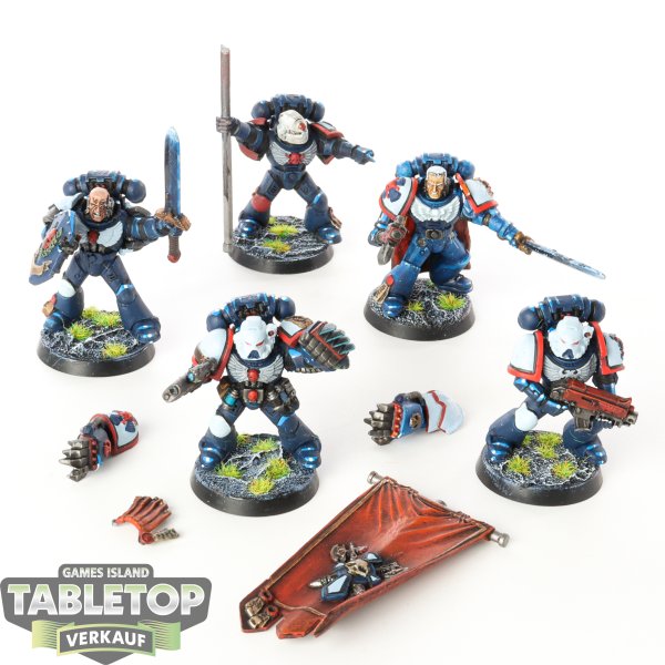 Space Marines - 5 x Company Command klassisch - bemalt