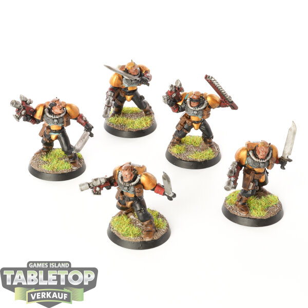 Space Marines - 5 Scouts  - bemalt