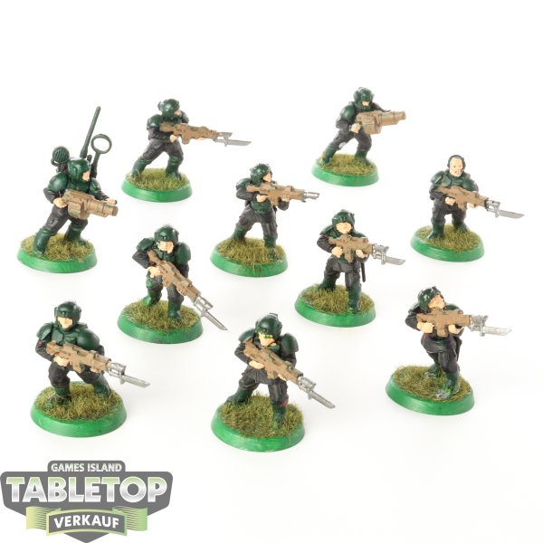 Astra Militarum - 10 Cadian Shock Troops klassisch - bemalt