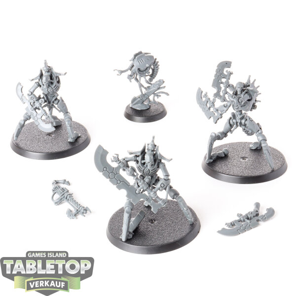 Necrons - 3 x Skorpekh Destroyers & Plasmacyte - unbemalt