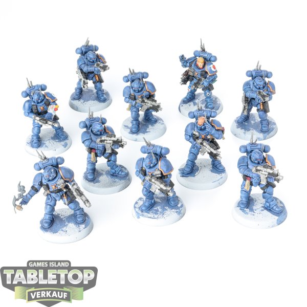 Ultramarines - 10 x Primaris Infiltrators - teilweise bemalt