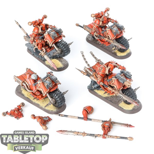 Chaos Space Marines - 4x Chaos Bikers - bemalt