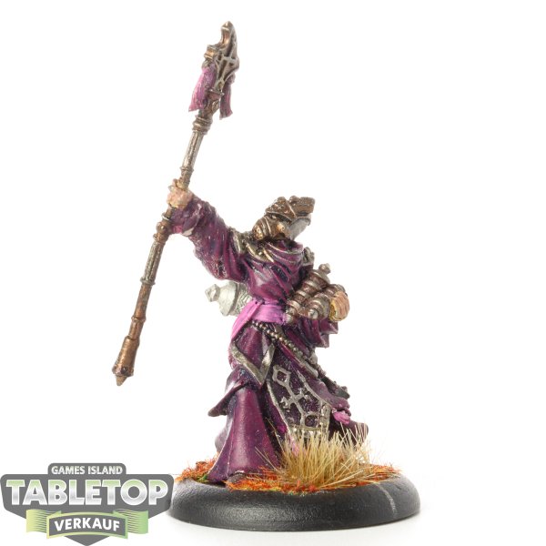 Protectorate of Menoth - Hierophant - bemalt