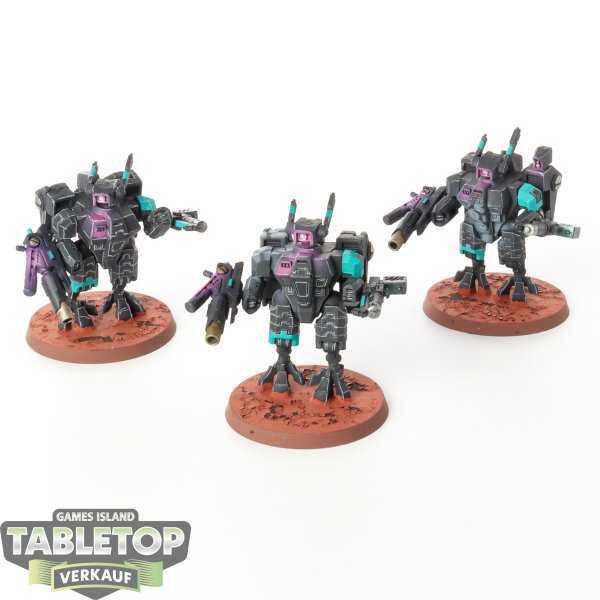 Tau Empire - 3x XV8 Crisis Battlesuit - bemalt