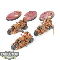 Space Marines - 3x Outriders - bemalt