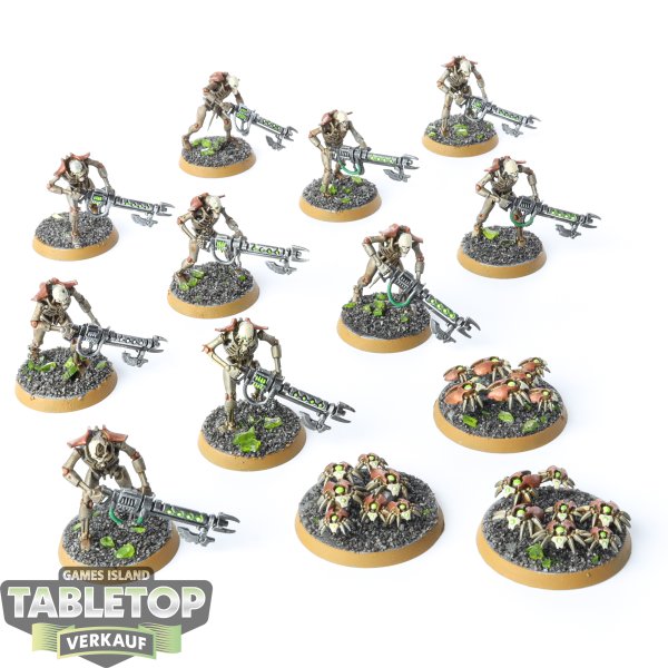 Necrons - 10x Necron Warriors & 3x Scarab - bemalt