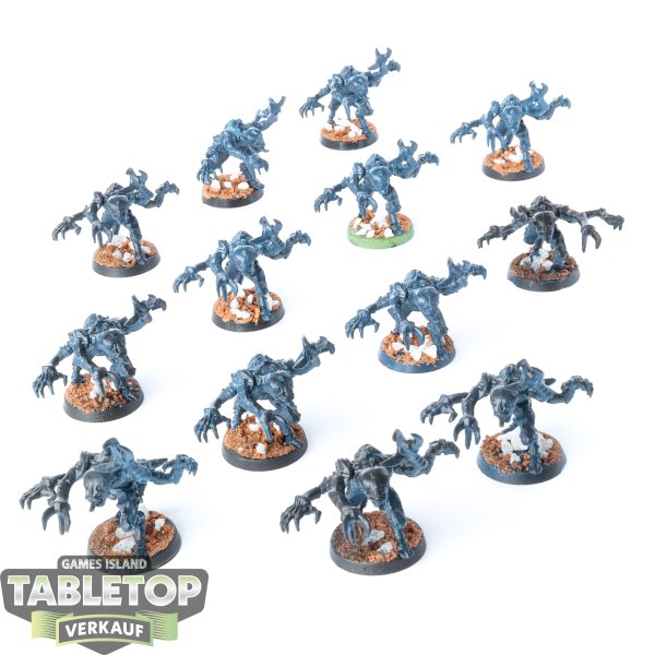 Tyraniden - 13 Genestealers klassisch - teilweise bemalt