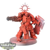 Space Marines - Lieutenant with Storm Shield - grundiert