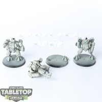 Tau Empire - 3 x XV8 Crisis Battlesuit Team - teilweise bemalt