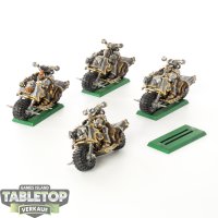 Chaos Space Marines - 4 Chaos Bikers - bemalt