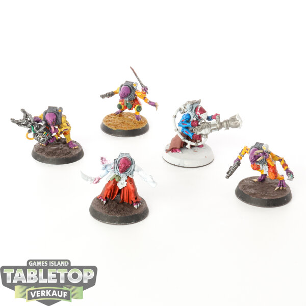 Genestealer Cults - 5 x Acolyte Hybrids - teilweise bemalt
