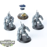 Tau Empire - 3 x XV25 Stealth Battlesuits - teilweise bemalt