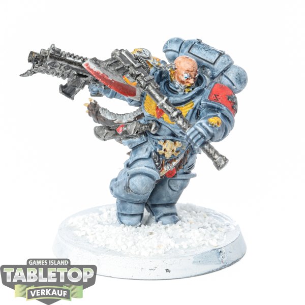 Space Wolves - Lieutenant in Reiver Armour - bemalt