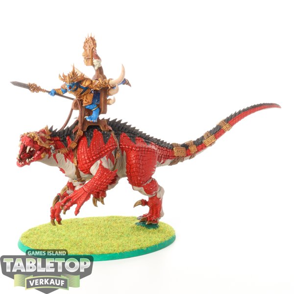 Seraphon - Saurus Oldblood on Carnosaur - bemalt