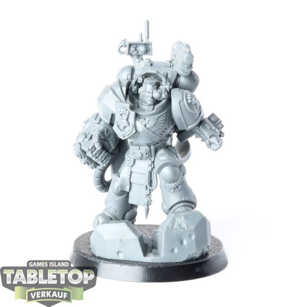 Imperial Fists - Tor Garadon - unbemalt