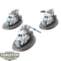 Space Wolves - 3 Outriders - bemalt